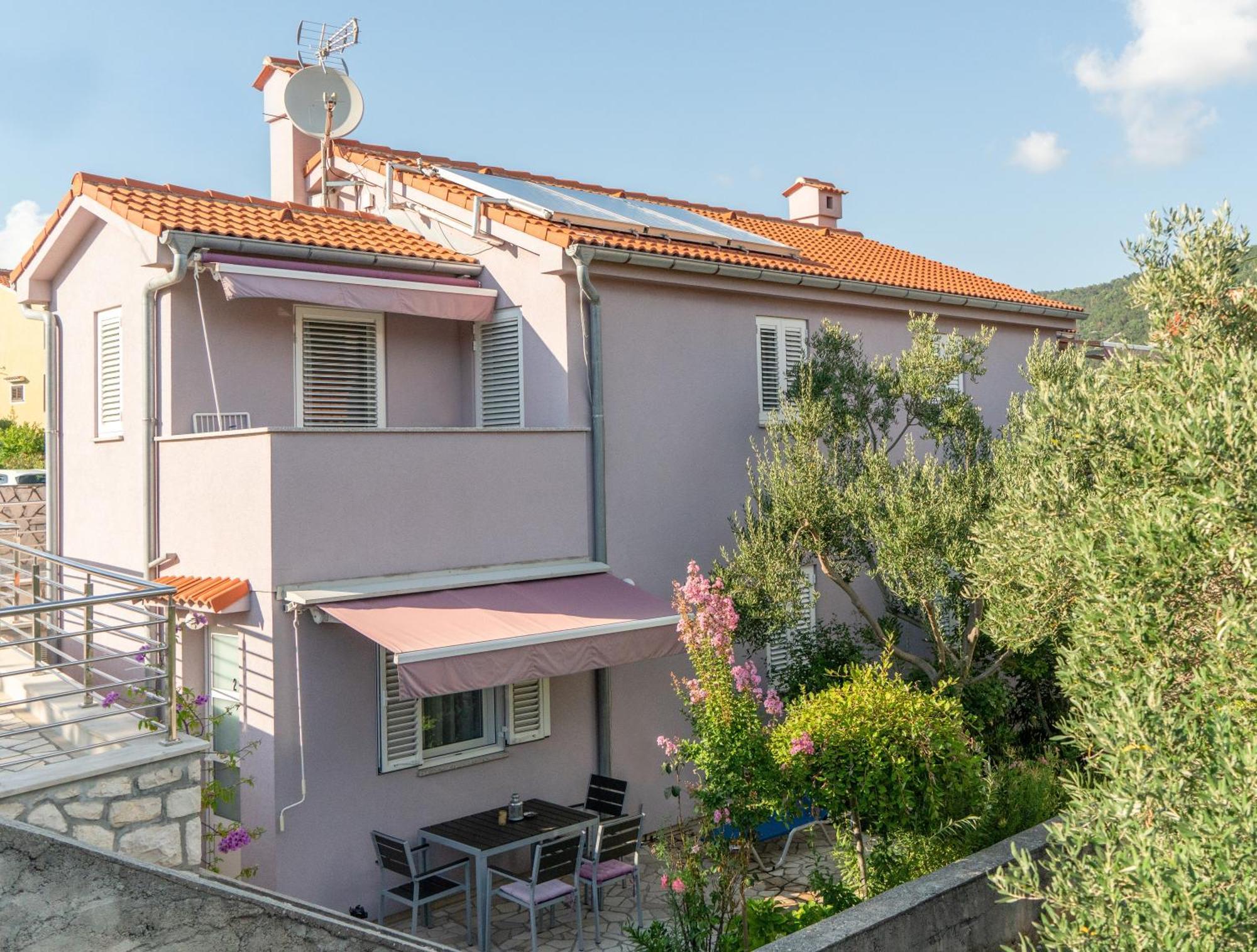 Apartments Lila Крес Екстериор снимка